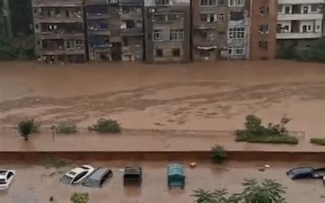 40年来最大洪水！重庆多处知名景点被淹，坐轻轨像在坐船_凤凰网