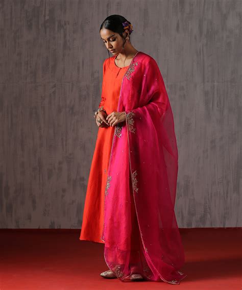 Hot Pink Hand Embroidered Dupatta With Boota On Border – WeaverStory