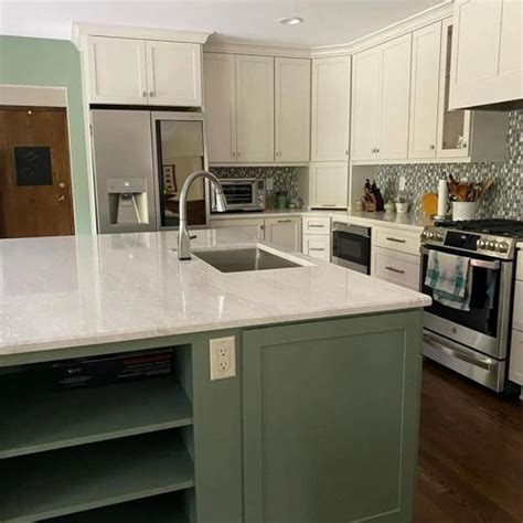 Green Benjamin Moore paint colors reviews. Page 4