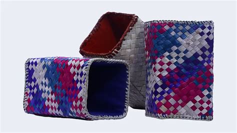 Screwpine Crafts of Kerala | Mat Weaving in Vaikom | Kerala GI Tagged ...