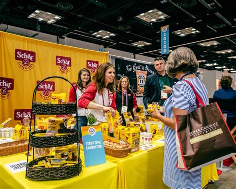 Best Trade Show Giveaway Ideas: The Top 30 | Headshot Company