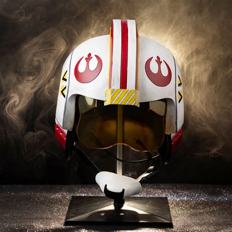 https://www.xcoser.com/cdn/shop/files/Xcoser_Star_Wars_Luke_Skywalker_Battle_Simulation_Helmet_Cosplay_Resin_Replicas_5_1024x.jpg?v=1750382292