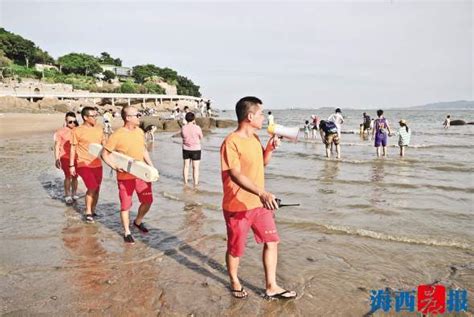 福建厦门：暑假学游泳-人民图片网