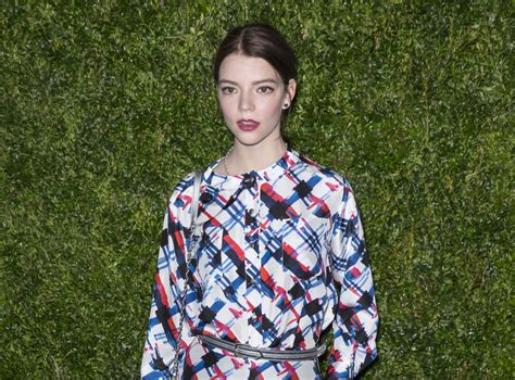 Anya Taylor-Joy's Height, Weight, Bio, Measurements & More