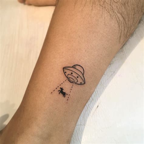 https://static.boredpanda.com/blog/wp-content/uploads/2016/02/small-minimalist-tattoo-ideas-inspiration-421__605.jpg