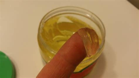 Three Flowers Molding Pomade, simply good results - Style4Men.ca