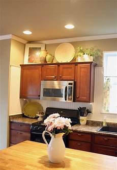 decorating ideas above kitchen cabinets decorating above kitchen cabinets freshomes decorating ideas above kitchen cabinets decorating above kitchen cabinets freshomes