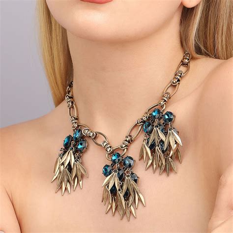 Buy SOHI Layla Fire Necklace Online