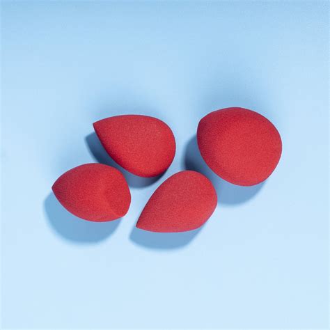 Pac Cosmetics Mini Sponge Set (Water Drop, Egg, Olive Cut) (Red) (4 Pc)