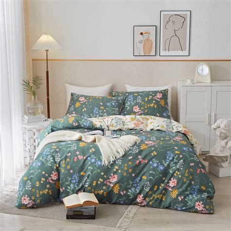 Amazon.com: PinkMemory Green and White Floral Duvet Cover King 100% ...