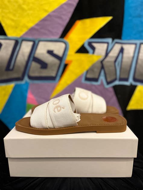 Chloe Snow White Slides – Zeuskicks