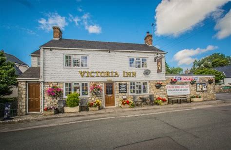 VICTORIA INN (Cowbridge) - Inn Reviews, Photos, Rate Comparison ...