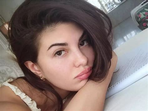 Jacqueline Fernandez Illuminates Her Fans’ Skin Matters Sharing Her ...