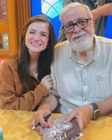 Jordana Vucetic.🌷 | Quando me perguntam o porquê de eu ser calvinista: está aí o culpado! 😎⛪️ 🙏🏼 ...