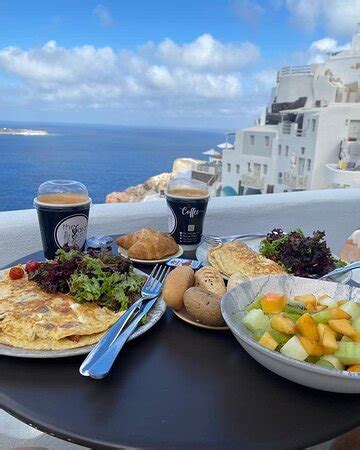 THE YARD COFFEE BAR, Oia - Menu, Prices & Restaurant Reviews - Tripadvisor
