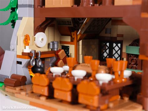 Review: LEGO Disney Snow White's Cottage 43242