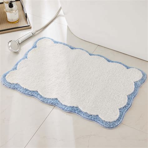 Luxury Microfiber Bathroom Rugs, White Bath Rug with Blue Scalloped ...