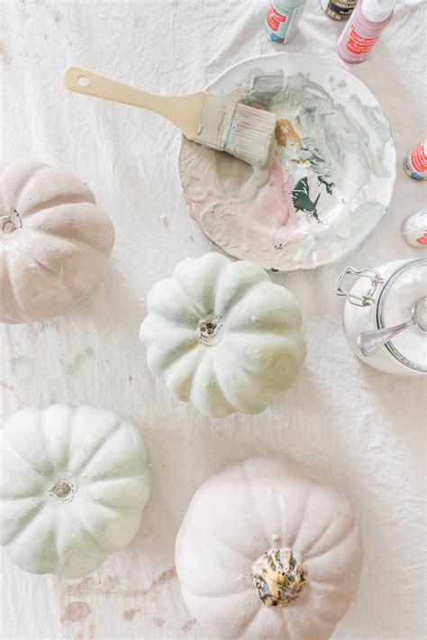 DIY Heirloom Pumpkin Decor - The Rooted Farmhouse | Gardening, Canning & Simple Living