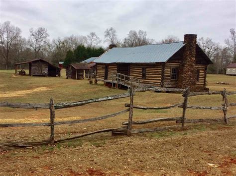 Hurricane Shoals Park und historisches Dorf, GA, USA: Ferienwohnungen ...