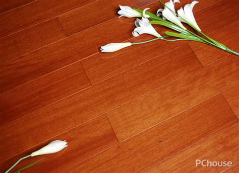 东鹏 木地板强化复合卧室地板家用12mm耐磨环保e0防水创意地板价格,图片,参数-建材地板强化复合地板-北京房天下家居装修网