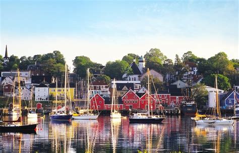 SALT SHAKER DELI & INN (Lunenburg, Nova Scotia) - Inn Reviews, Photos ...