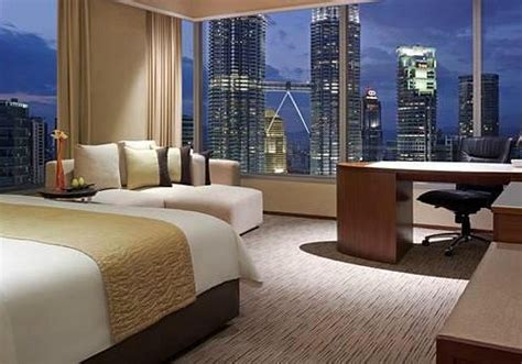 TRADERS HOTEL, KUALA LUMPUR - Hotel Reviews, Photos, Rate Comparison ...
