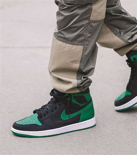 Black and green retro jordans online