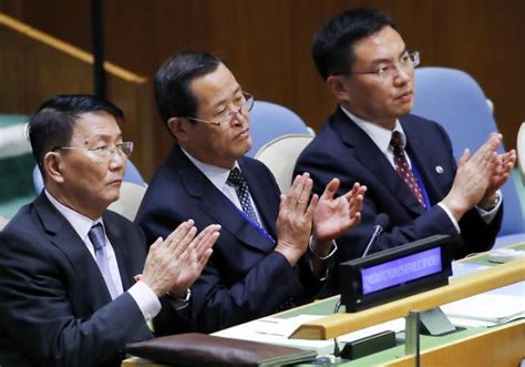 文在寅联大演讲34次提和平8次提金正恩 朝鲜代表鼓掌 - 每日头条
