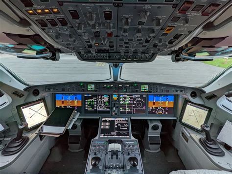 Cessna Flight Simulator Pune | Mahalaxmi Aviation Experience