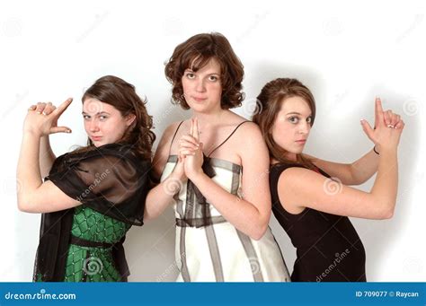 The origin of the Charlie's Angels pose - Cafe Society - Straight Dope ...