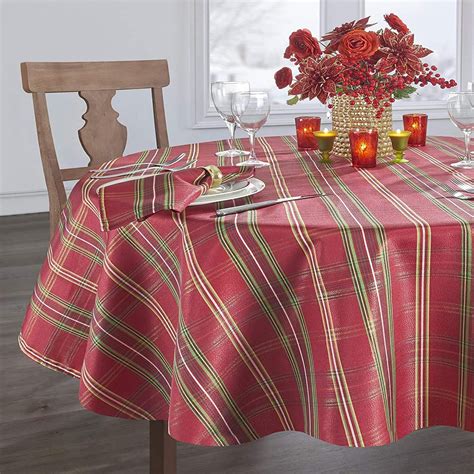 Amazon.com: Newbridge Shimmering Plaid Metallic Christmas Fabric ...