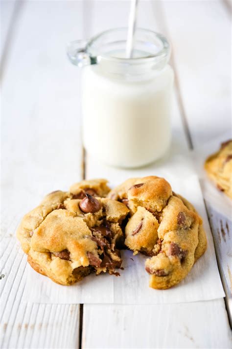 Crumbl Chocolate Chip Cookie Copycat Recipe – Modern Honey