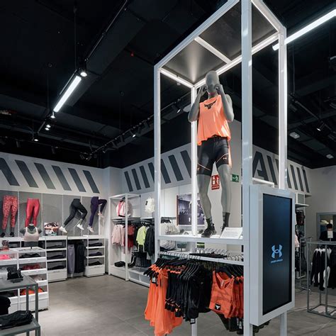 Under Armour opens its first Brand House in Spain - LED DREAM