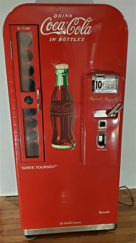 Rezultat imagine pentru Coke Machine Collection