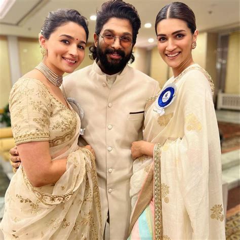 Alia Bhatt reveals why she wore her wedding saree at National Awards ...