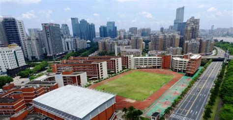 2021年上海中考择校参考，各区250所高中学费及住宿情况。 - 知乎