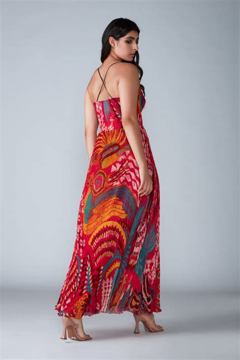 Saaksha & Kinni - Pleated Pink Maxi Dress - Elahe
