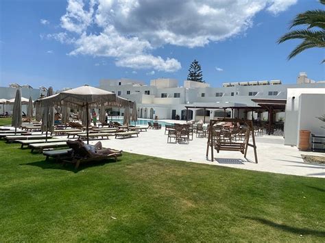 ABSOLUTE KIOTARI RESORT - Hotel Reviews, Photos, Rate Comparison ...