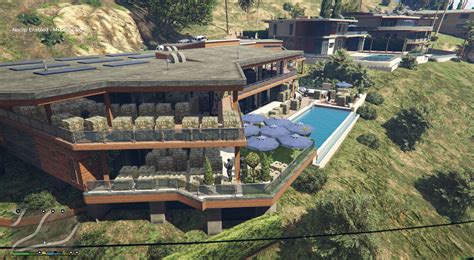 Franklin Gets Raided By Police - GTA5-Mods.com