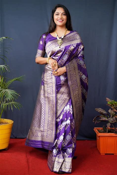 Royal Rajgharana Sarees Handloom Banarasi Silk Silver & Gold Zari Work ...