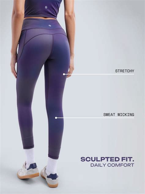 Midnight Gradient Sculpt Core Leggings – CAVA Athleisure Pvt Ltd