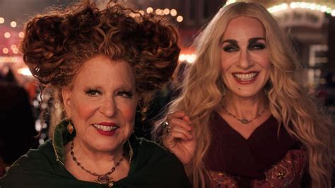 Sarah Jessica Parker retoma un éxito de hace 30 años con 'Hocus Pocus 2'