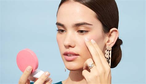 5 Tips To Apply Cream Blush To Look Luminous - lifeberrys.com