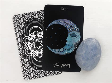 Moon Tarot Card