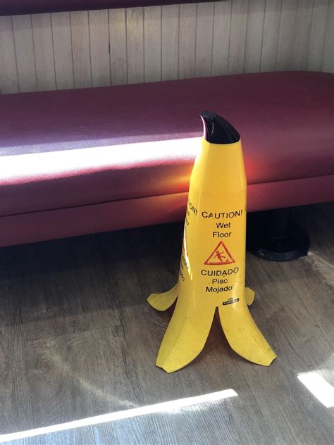 This banana peel “wet floor” sign : r/funny