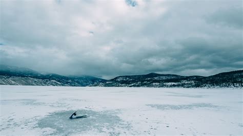 Devils Lake Ice Fishing: Your Comprehensive Guide!