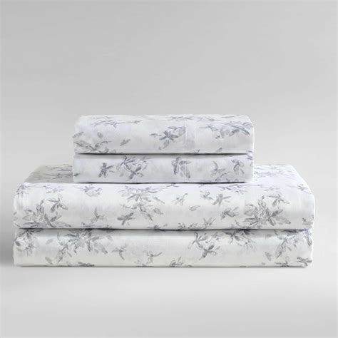 Amazon.com: Calvin Klein - Queen Bed Sheets, Silky Smooth Sateen Cotton Bedding Set with Deep ...