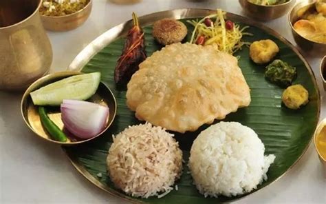 Critic's Review: Sonar Tori Takes You Back To The Zamindari Era Of ...