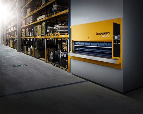 Vertical carousel system