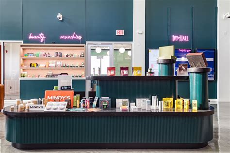 Waukegan Dispensary | Recreational Cannabis | Ivy Hall